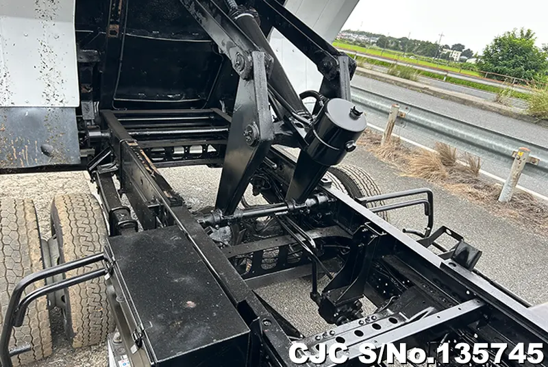 2009 Isuzu / Forward Stock No. 135745