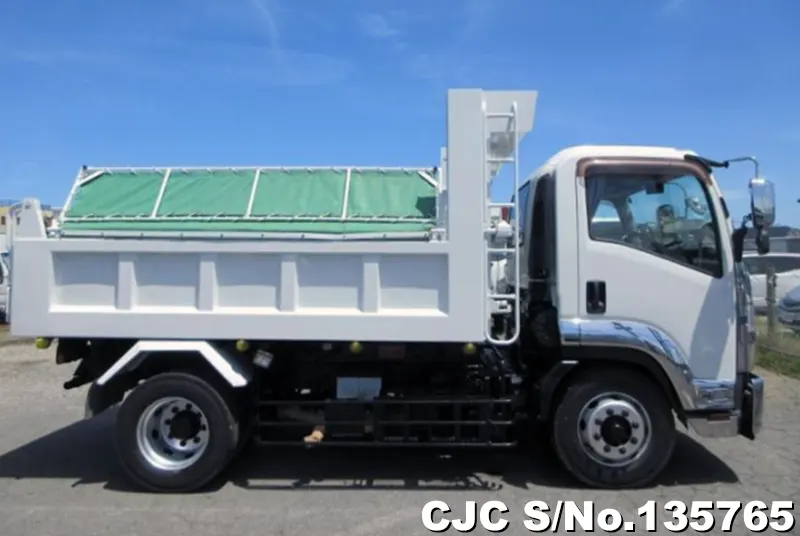 2012 Isuzu / Forward Stock No. 135765