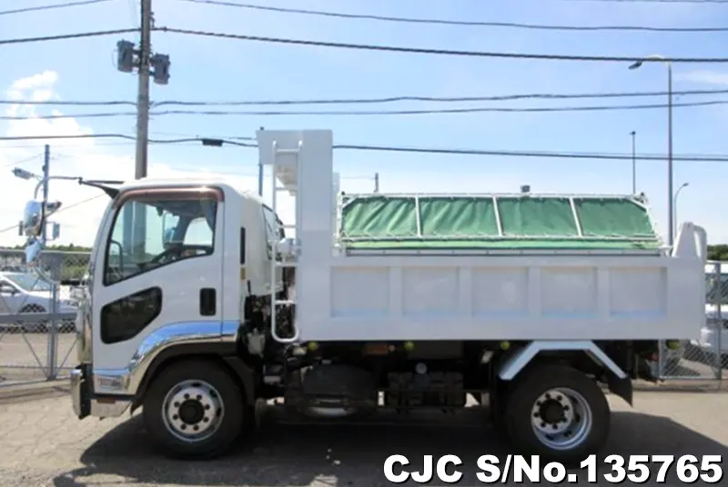 2012 Isuzu / Forward Stock No. 135765