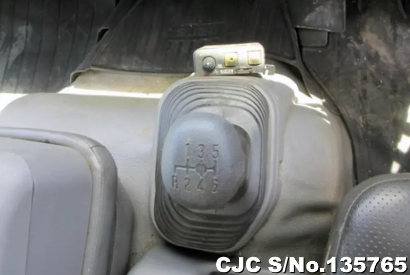 2012 Isuzu / Forward Stock No. 135765