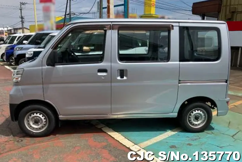 2020 Daihatsu / Hijet Van Stock No. 135770