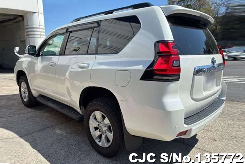 2022 Toyota / Land Cruiser Prado Stock No. 135772