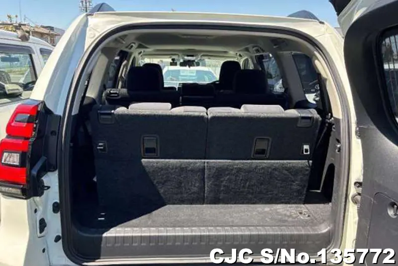 2022 Toyota / Land Cruiser Prado Stock No. 135772
