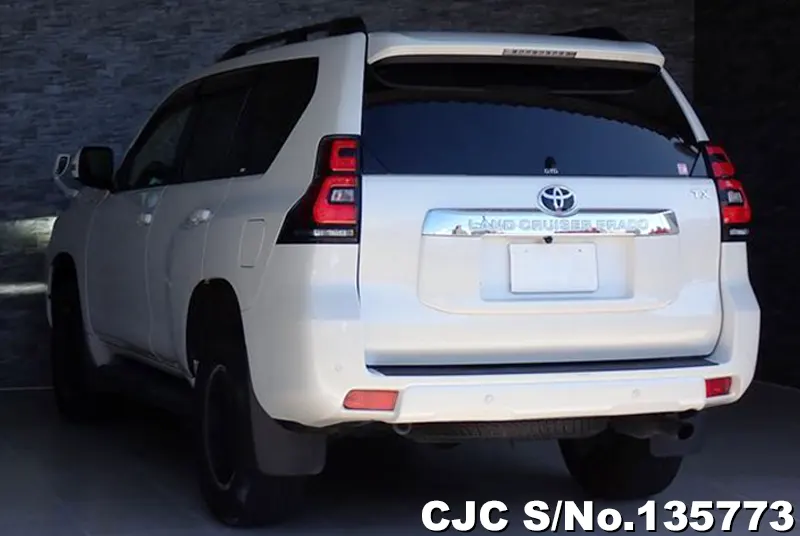 2022 Toyota / Land Cruiser Prado Stock No. 135773