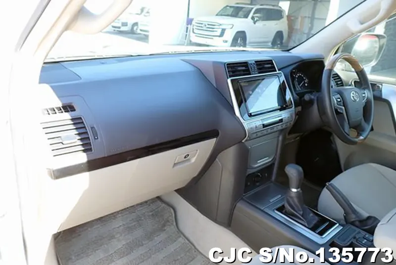 2022 Toyota / Land Cruiser Prado Stock No. 135773
