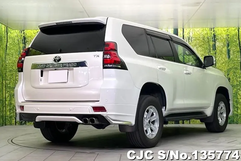 2022 Toyota / Land Cruiser Prado Stock No. 135774