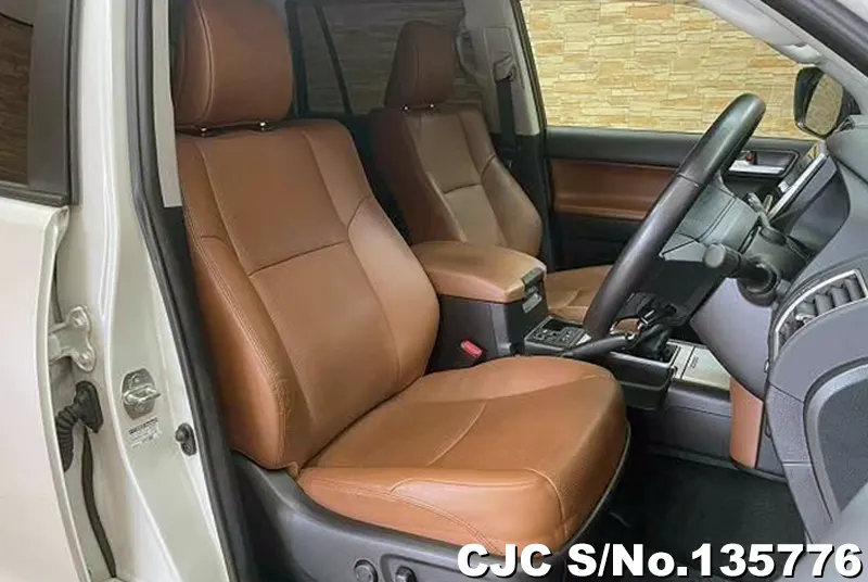 2021 Toyota / Land Cruiser Prado Stock No. 135776