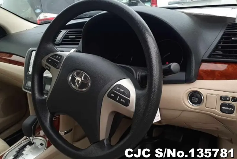 2014 Toyota / Allion Stock No. 135781