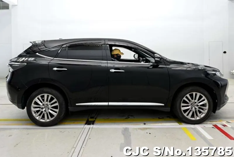 2017 Toyota / Harrier Stock No. 135785