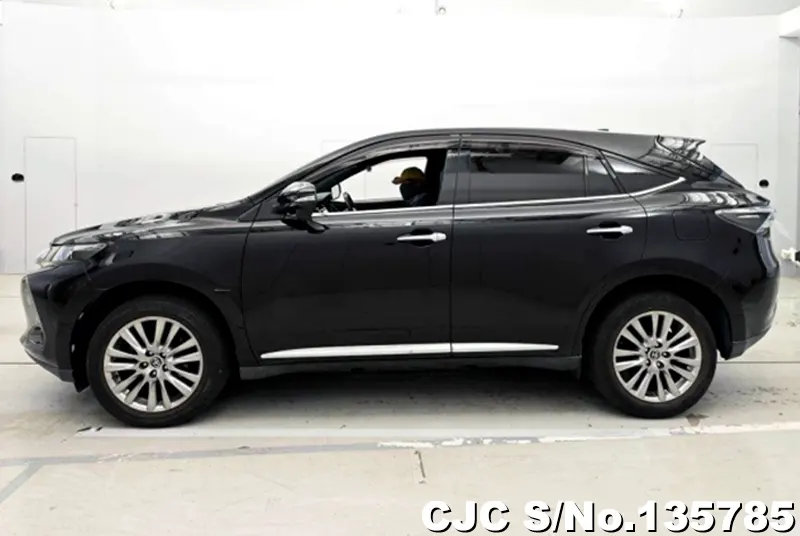 2017 Toyota / Harrier Stock No. 135785