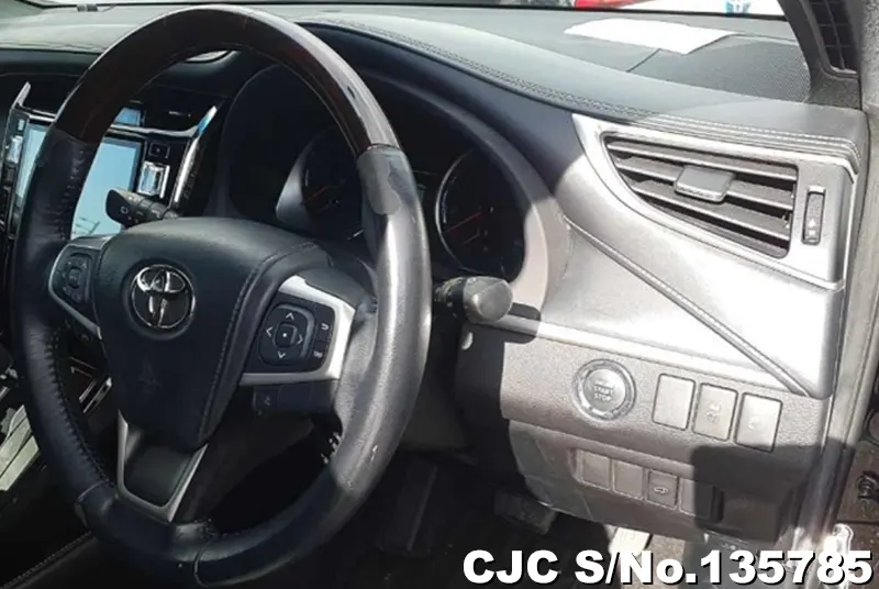 2017 Toyota / Harrier Stock No. 135785