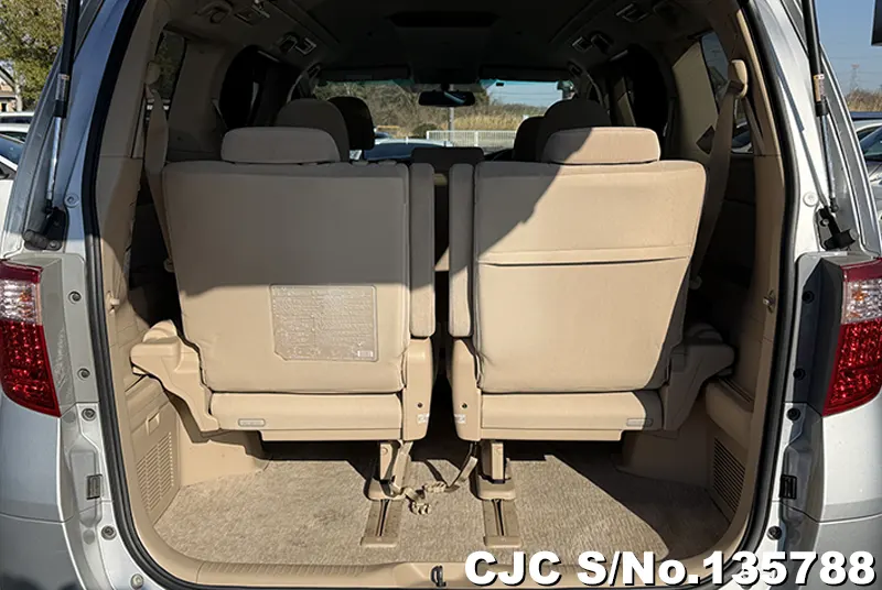 2012 Toyota / Alphard Stock No. 135788