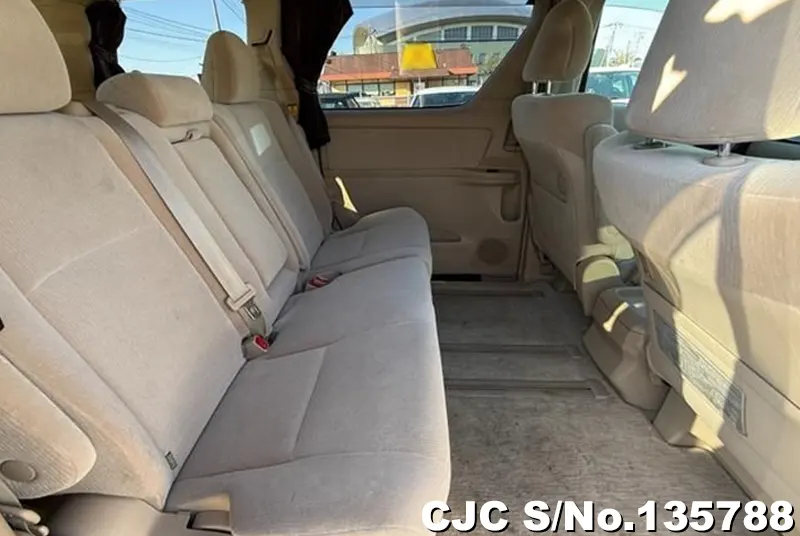 2012 Toyota / Alphard Stock No. 135788