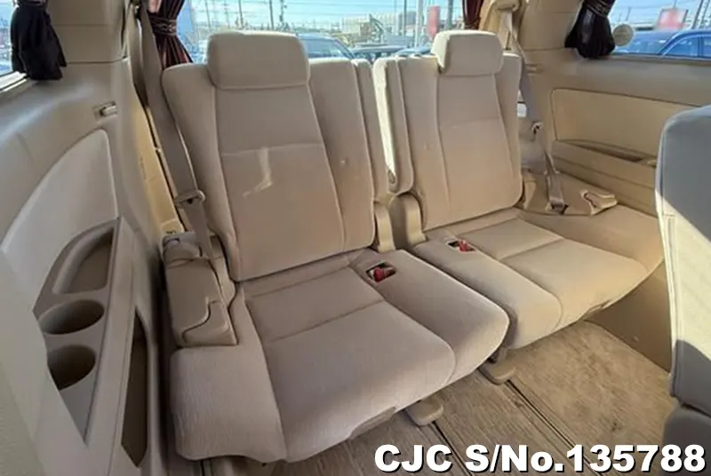 2012 Toyota / Alphard Stock No. 135788