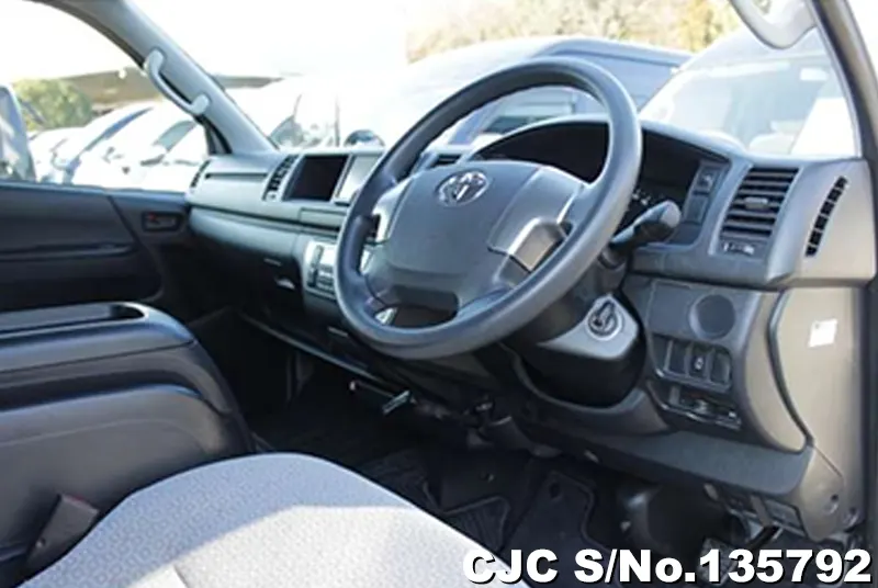 2014 Toyota / Hiace Stock No. 135792