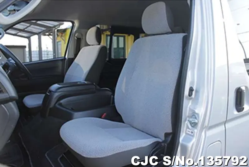 2014 Toyota / Hiace Stock No. 135792
