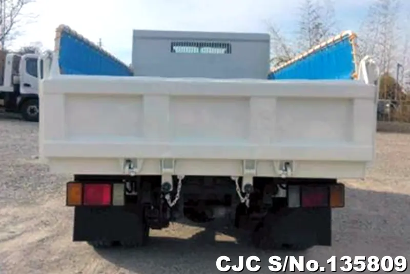 2006 Mazda / Titan Stock No. 135809