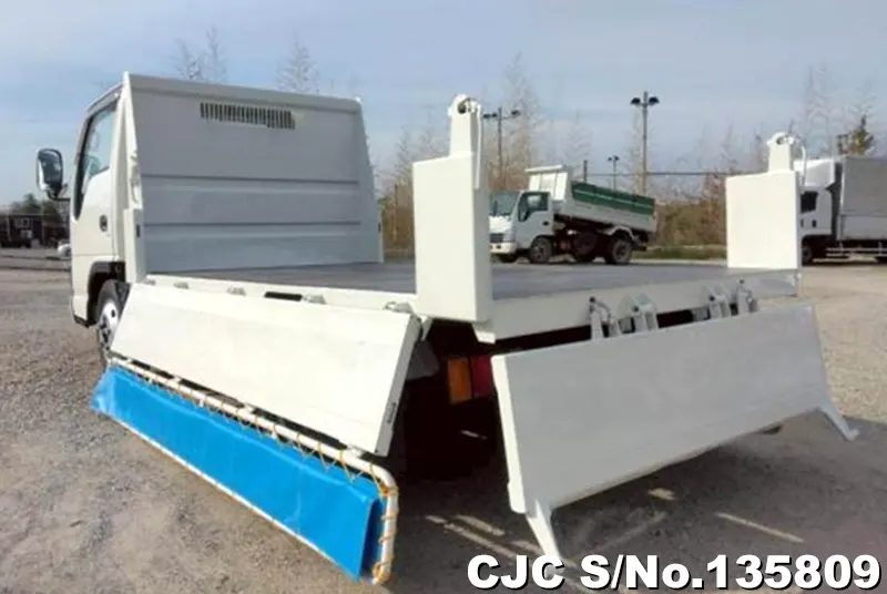 2006 Mazda / Titan Stock No. 135809