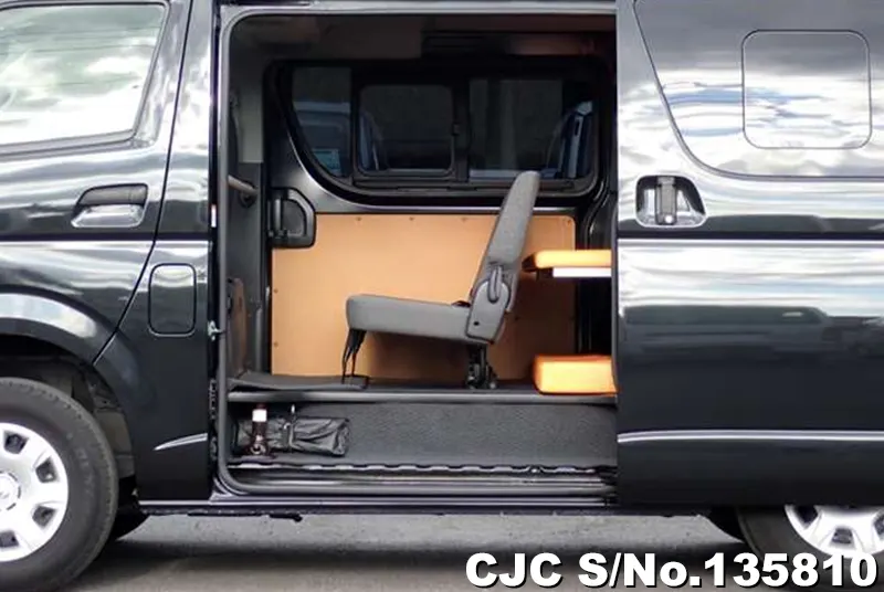 2021 Toyota / Hiace Stock No. 135810