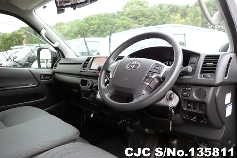 2021 Toyota / Hiace Stock No. 135811
