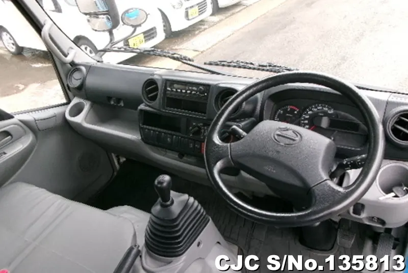 2014 Toyota / Dyna Stock No. 135813
