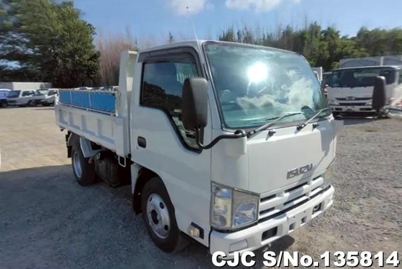 2013 Isuzu / Elf Stock No. 135814