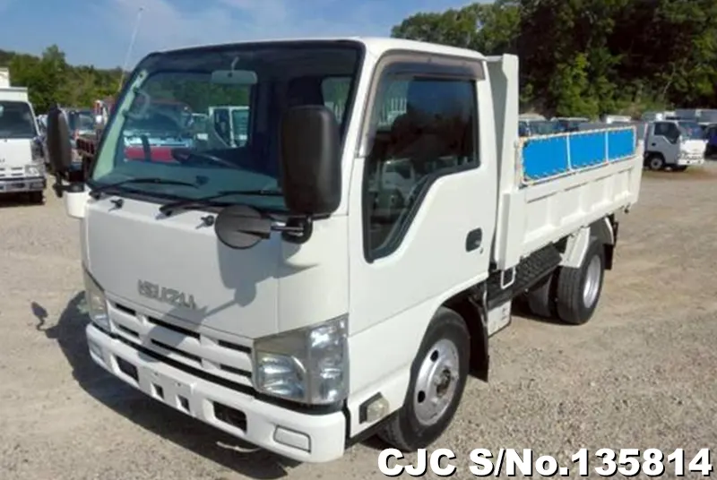 2013 Isuzu / Elf Stock No. 135814