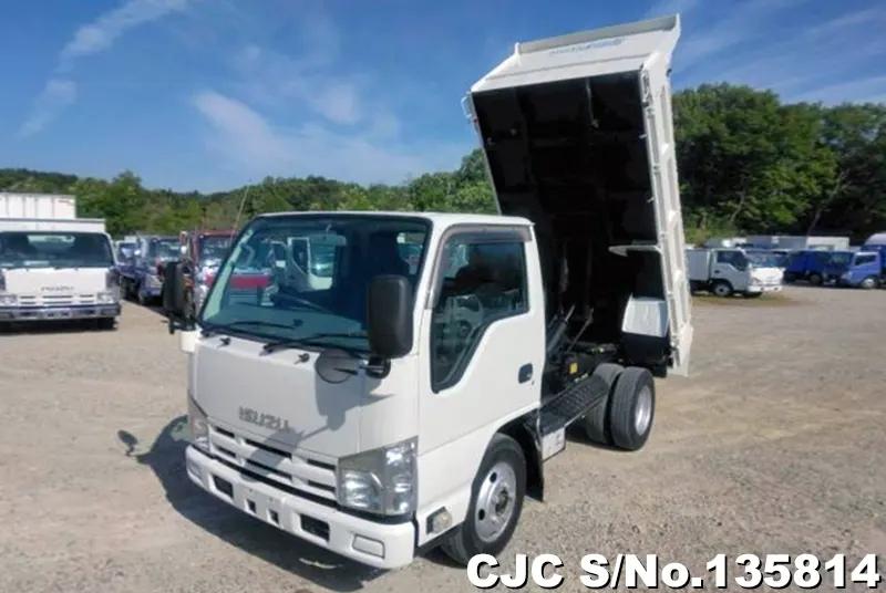 2013 Isuzu / Elf Stock No. 135814