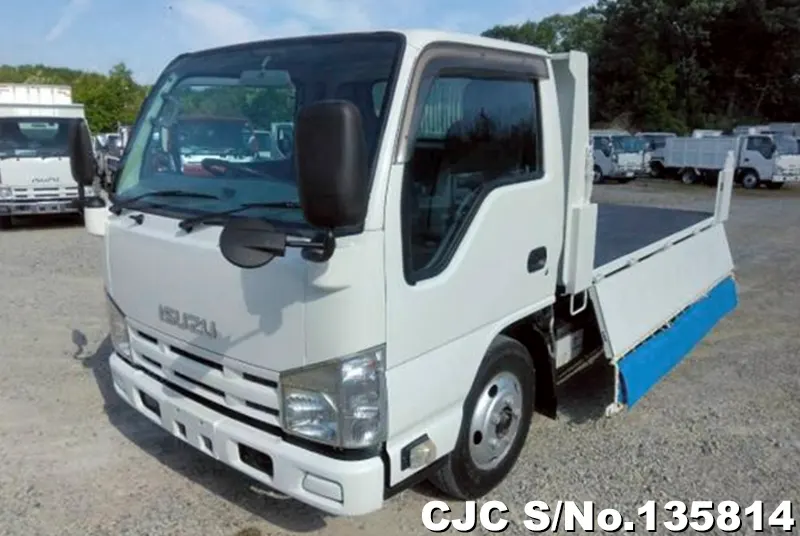 2013 Isuzu / Elf Stock No. 135814