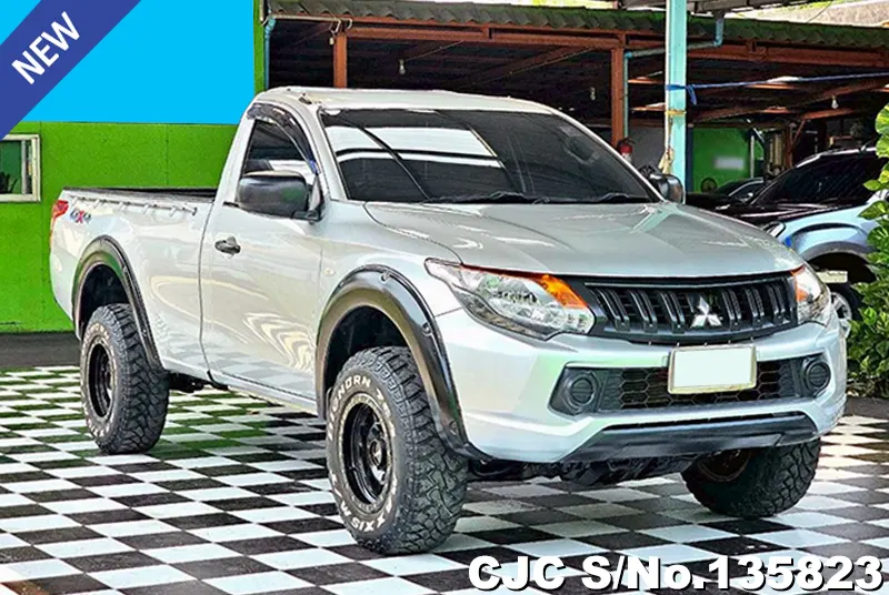 2018 Mitsubishi / Triton Stock No. 135823