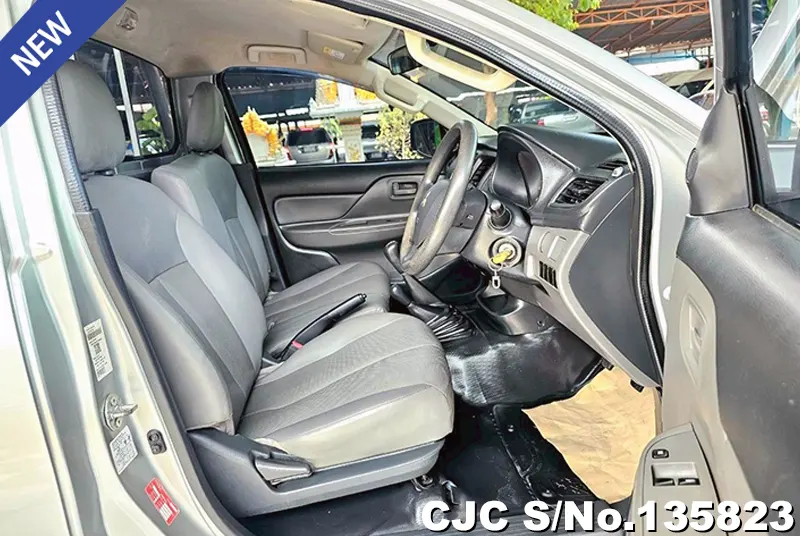 2018 Mitsubishi / Triton Stock No. 135823