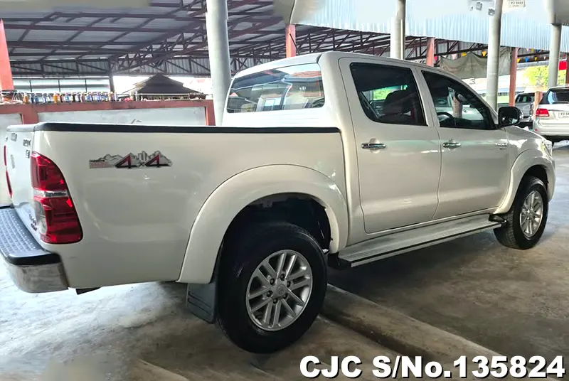 2011 Toyota / Hilux / Vigo Stock No. 135824
