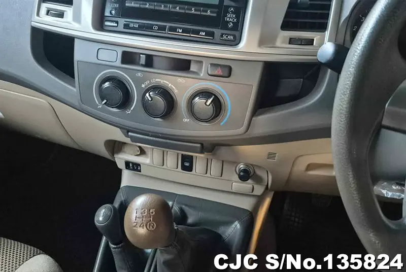 2011 Toyota / Hilux / Vigo Stock No. 135824