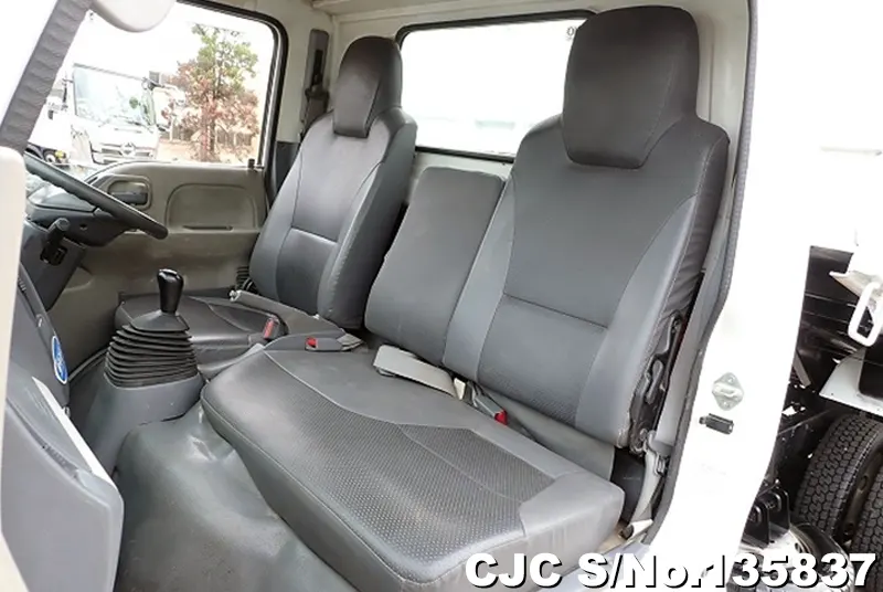 2012 Isuzu / Elf Stock No. 135837