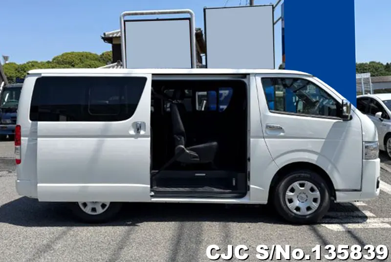 2026 Toyota / Hiace Stock No. 135839