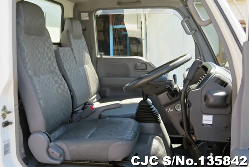 2005 Mazda / Titan Stock No. 135842