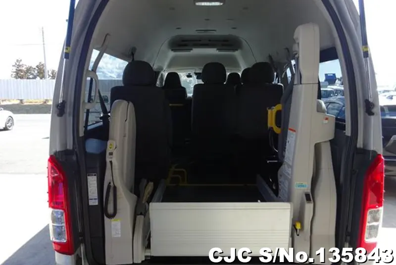 2020 Toyota / Hiace Stock No. 135843