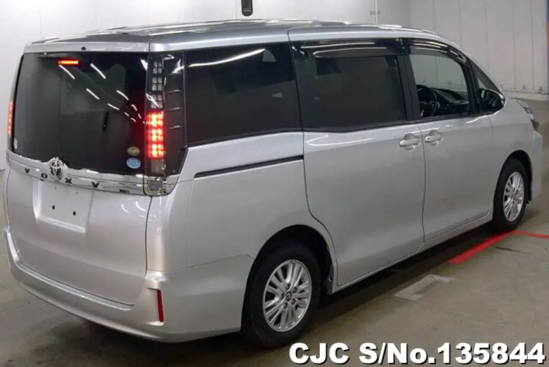 2016 Toyota / Voxy Stock No. 135844