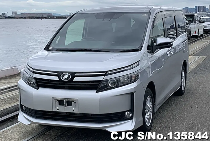 2016 Toyota / Voxy Stock No. 135844