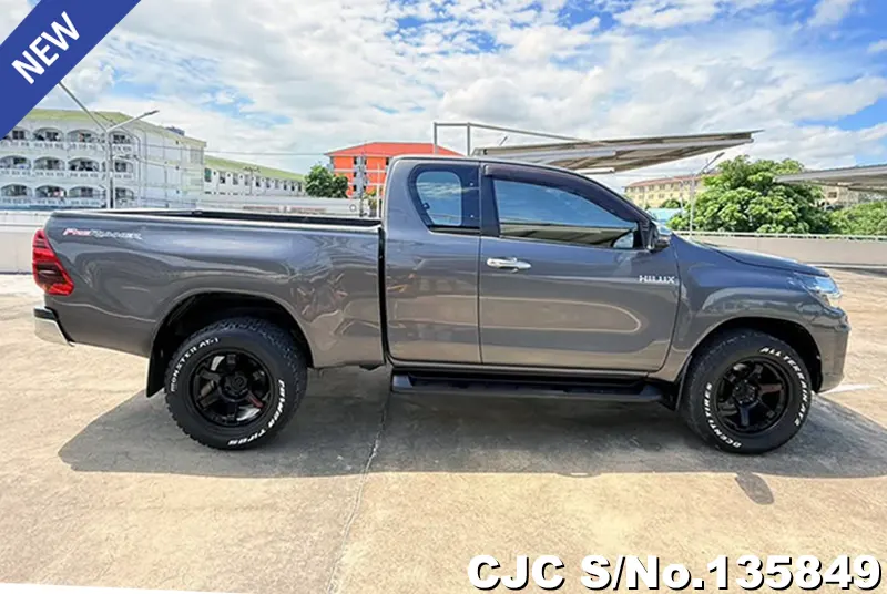 2019 Toyota / Hilux / Revo Stock No. 135849