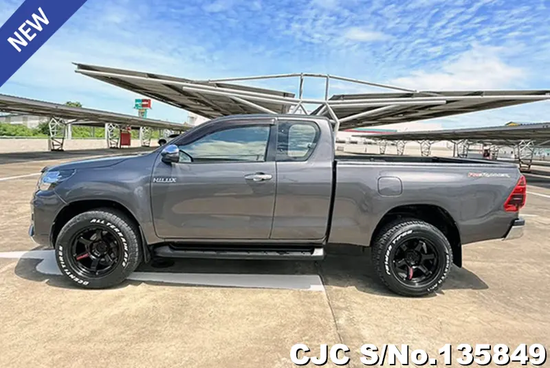 2019 Toyota / Hilux / Revo Stock No. 135849