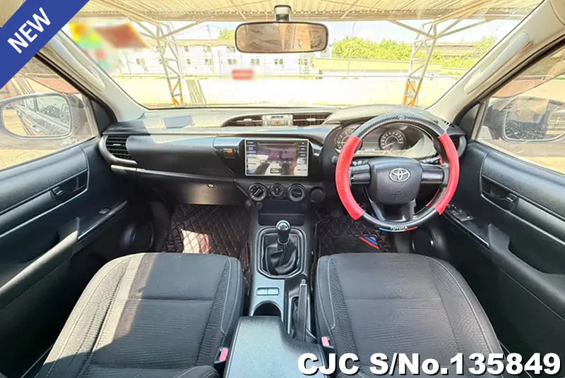 2019 Toyota / Hilux / Revo Stock No. 135849