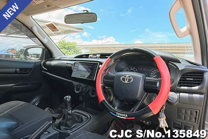 2019 Toyota / Hilux / Revo Stock No. 135849