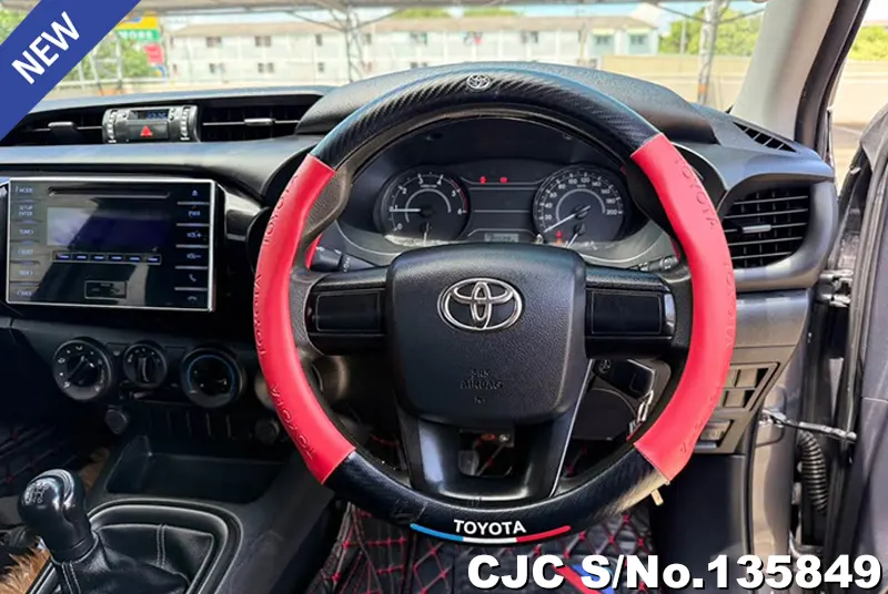 2019 Toyota / Hilux / Revo Stock No. 135849