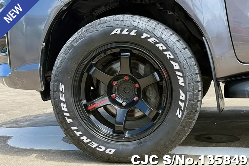 2019 Toyota / Hilux / Revo Stock No. 135849