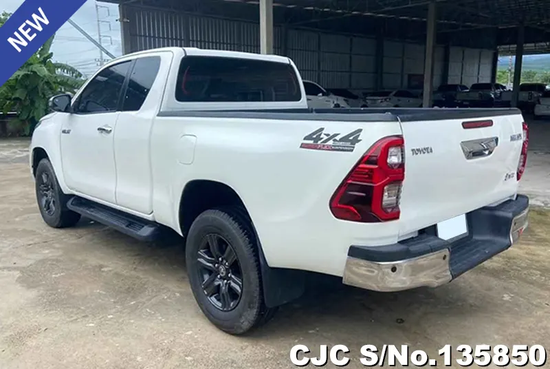 2021 Toyota / Hilux / Revo Stock No. 135850