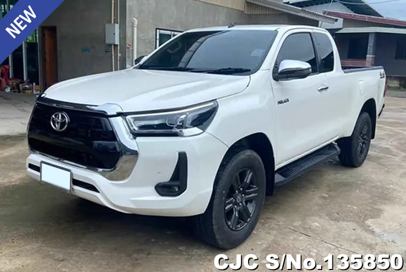 2021 Toyota / Hilux / Revo Stock No. 135850