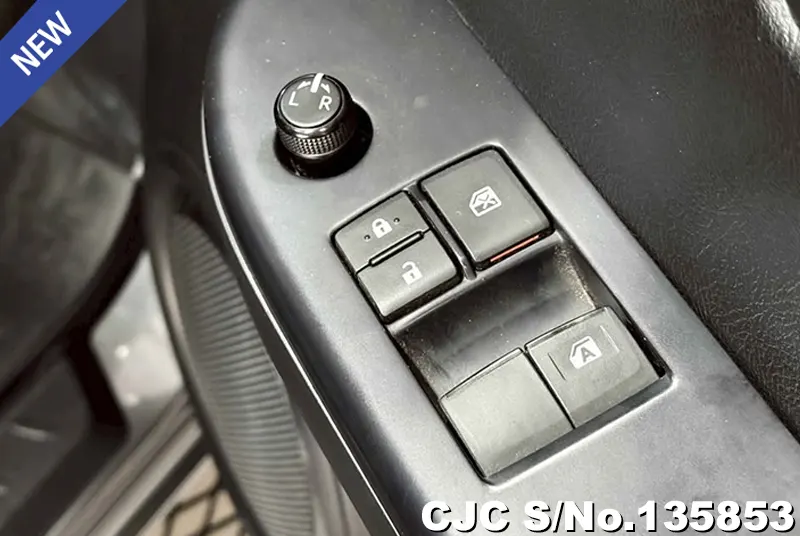 2023 Toyota / Hilux / Revo Stock No. 135853