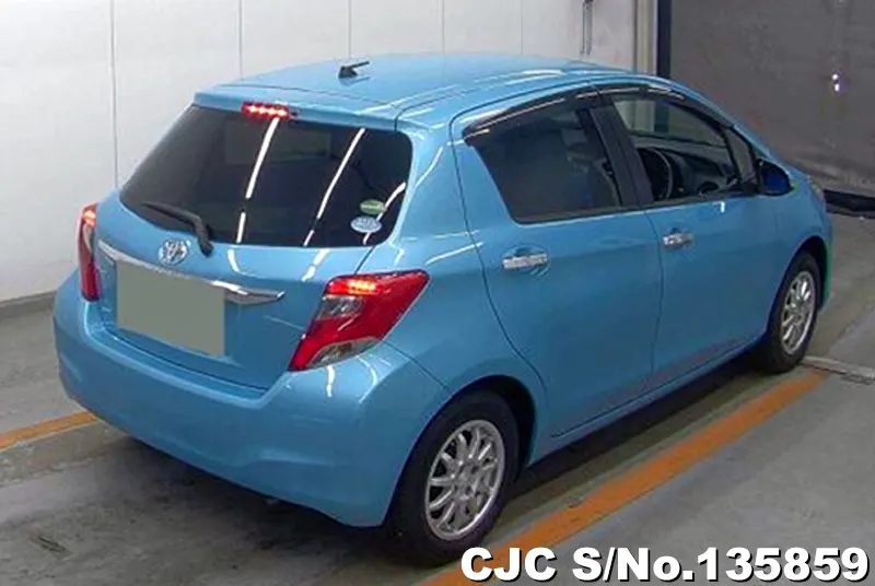 2016 Toyota / Vitz Stock No. 135859
