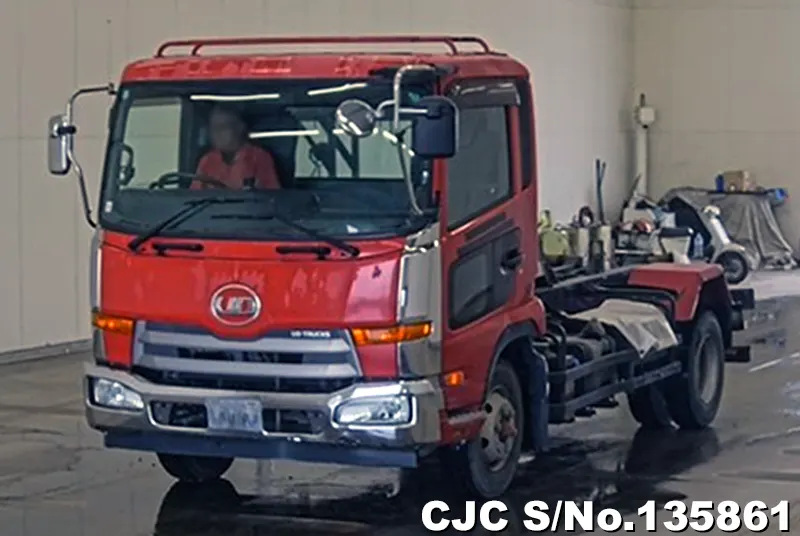 2014 Nissan / Condor Stock No. 135861